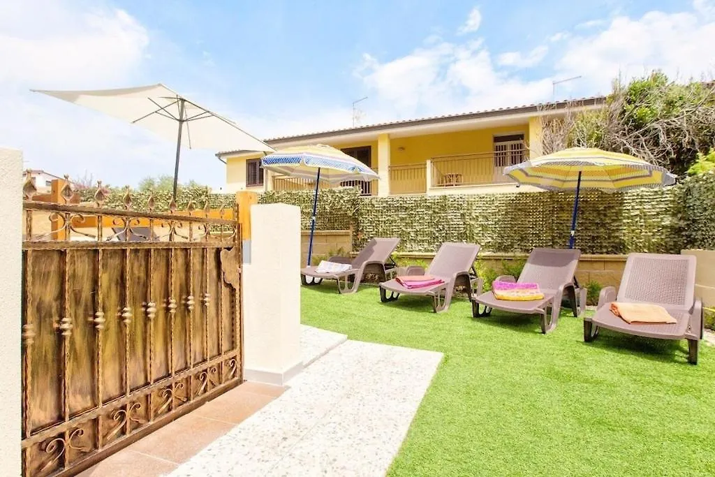 Valledoria Grande Villa Con Piscina Per 10 Persone A 500M Dalla Spiaggia Italy