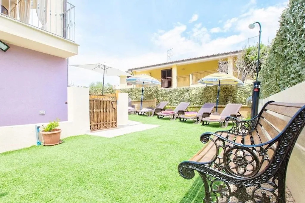 Valledoria Grande Villa Con Piscina Per 10 Persone A 500M Dalla Spiaggia Valledoria (Sardinia)