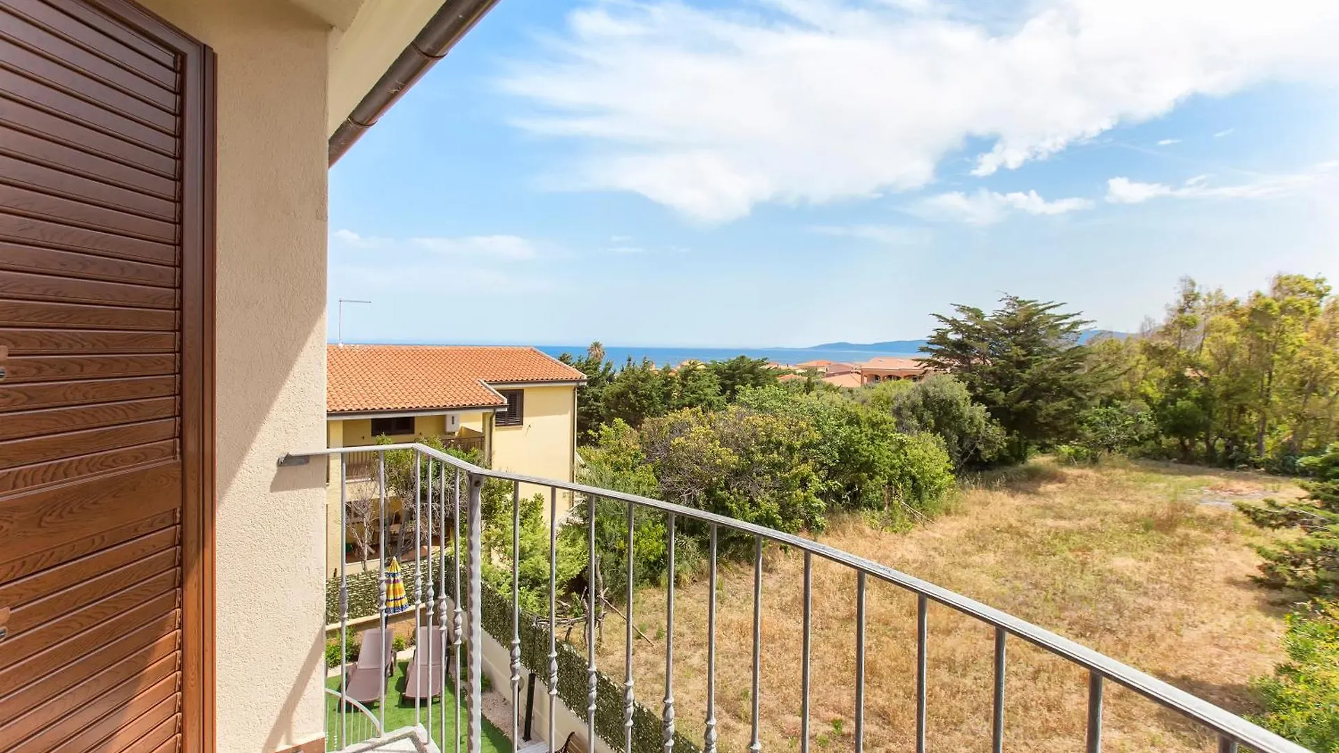 Valledoria Grande Villa Con Piscina Per 10 Persone A 500M Dalla Spiaggia 0*, Valledoria (Sardinia)
