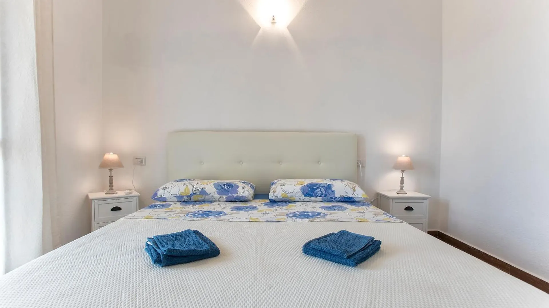 Valledoria Grande Villa Con Piscina Per 10 Persone A 500M Dalla Spiaggia