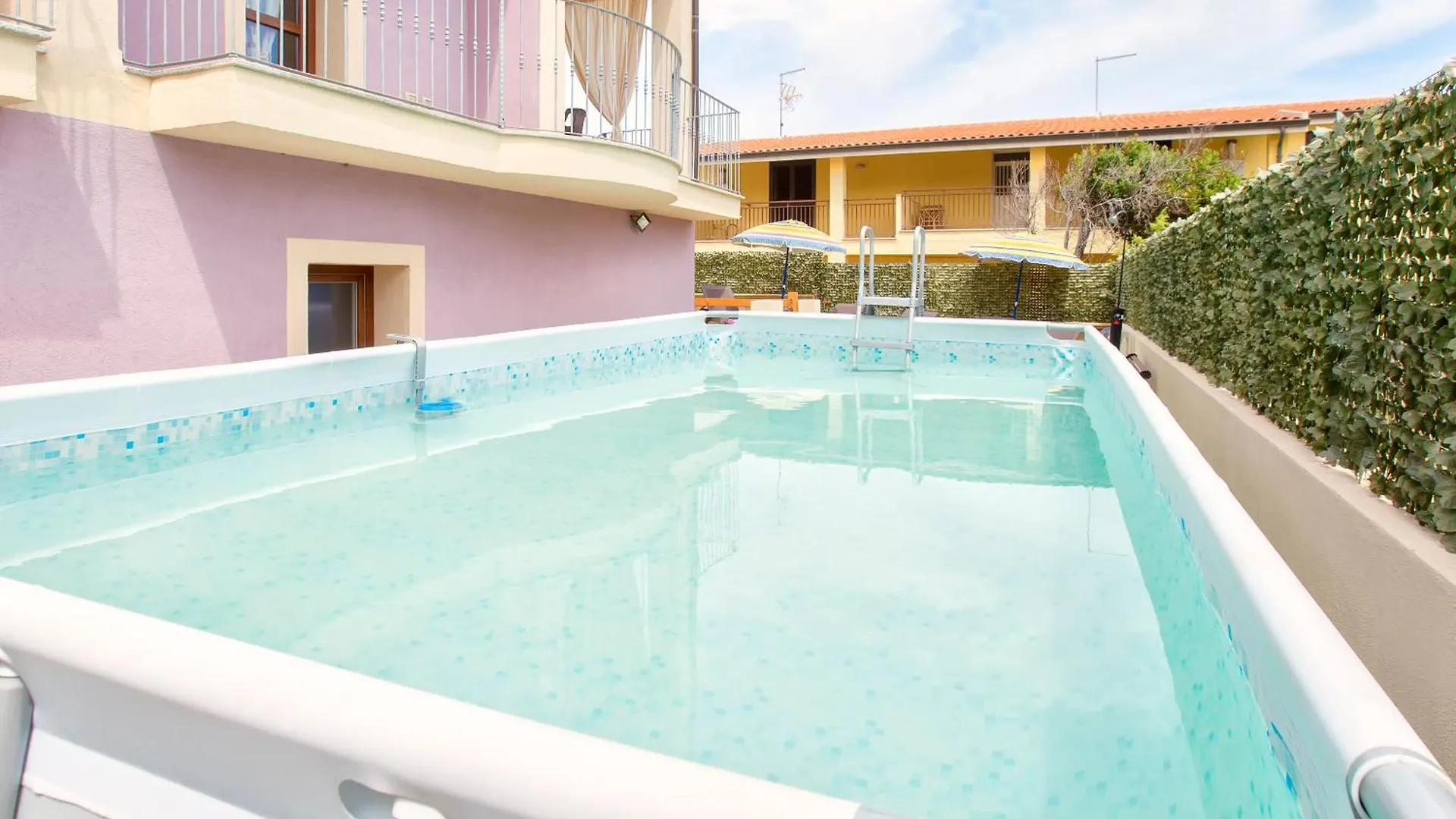 Valledoria Grande Villa Con Piscina Per 10 Persone A 500M Dalla Spiaggia